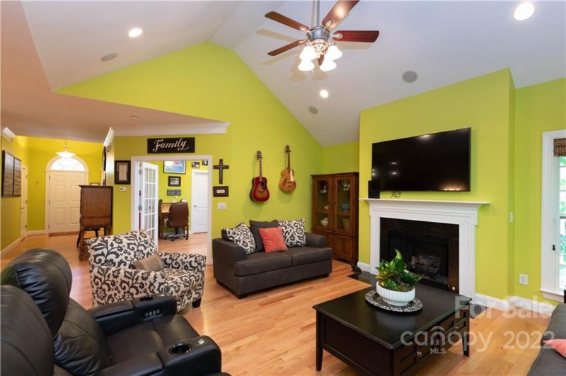Property image 4 at 2131 Eskridge Terrace, Lake Wylie, SC 29710