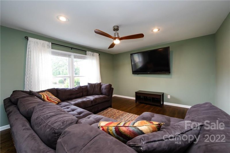 Property image 3 at 6209 Wheeler Drive, Charlotte, NC 28211