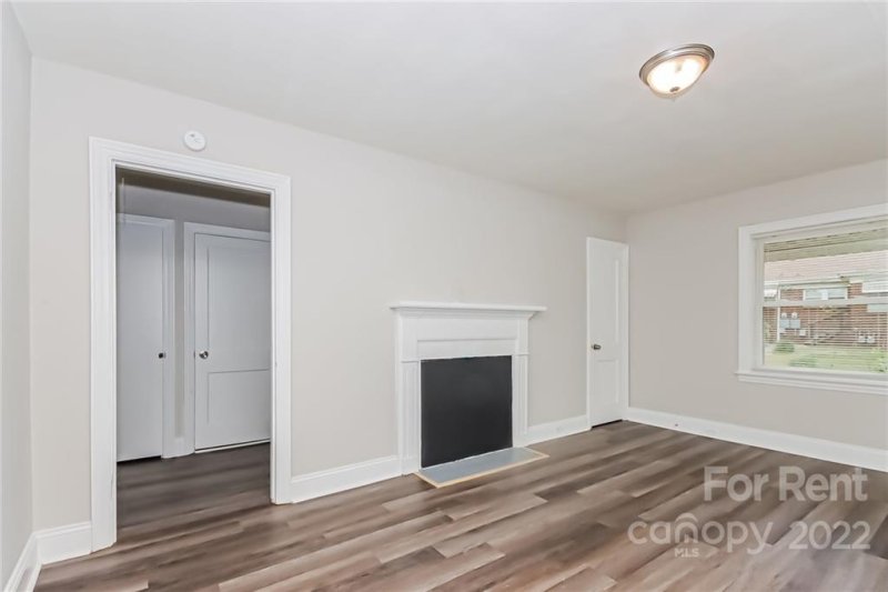 Property image 3 at 1214 Mitchell Avenue, Statesville, NC 28677