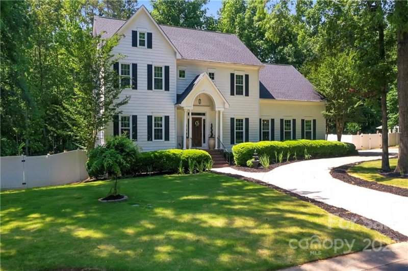 Property image 3 at 2058 Cavendale Drive, Rock Hill, SC 29732