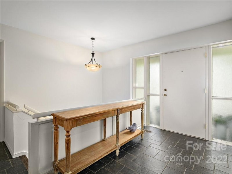 Property image 4 at 4 Braddock Way, Asheville, NC 28803