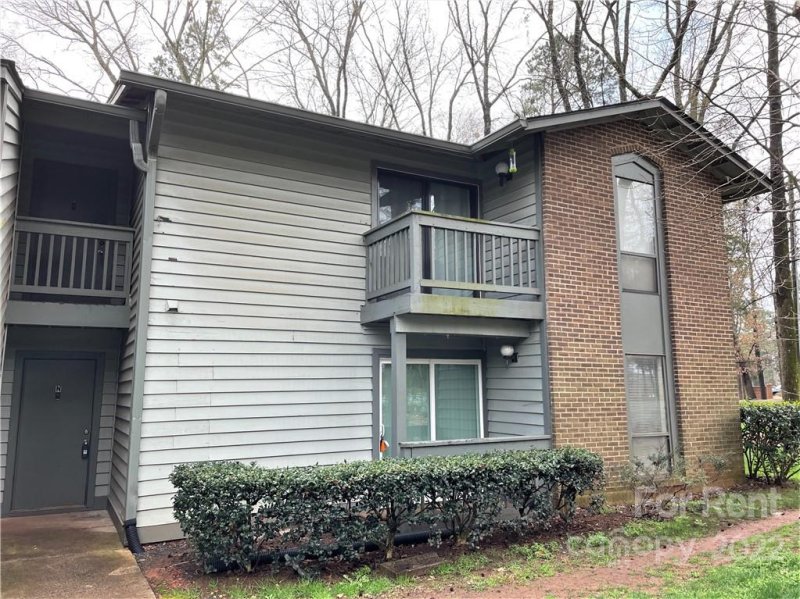 Property image 2 at 5012 Sardis Road, Charlotte, NC 28270