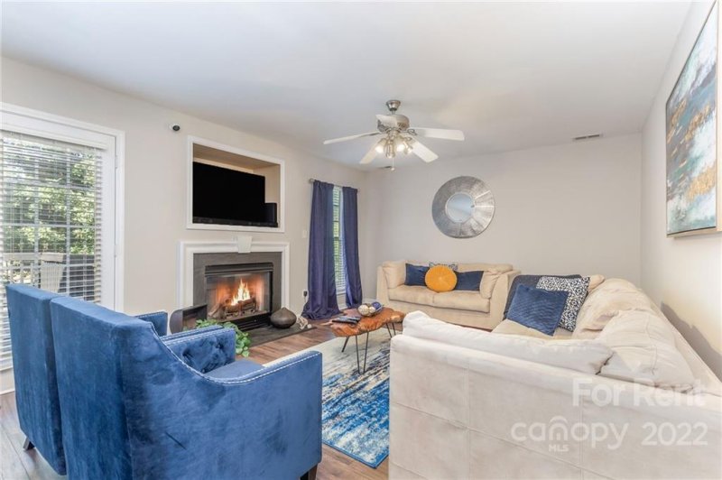 Property image 3 at 9127 Eventine Court, Charlotte, NC 28214