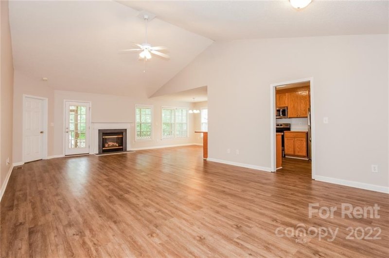 Property image 3 at 1003 White Water Circle, Belmont, NC 28012