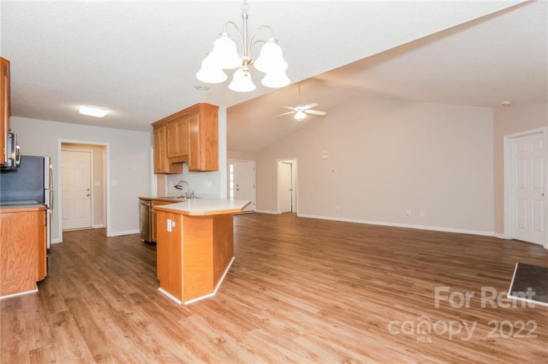 Property image 4 at 1003 White Water Circle, Belmont, NC 28012