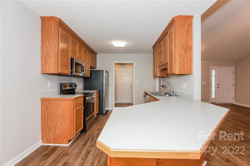 Property image 5 at 1003 White Water Circle, Belmont, NC 28012