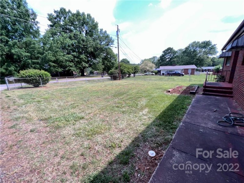 Property image 5 at 228 Ivy Run Court, Statesville, NC 28625