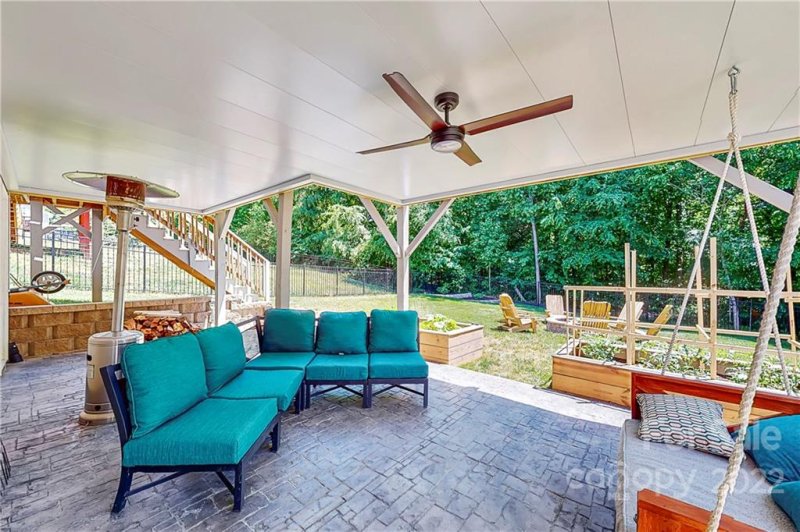 Property image 2 at 3819 Blazeprince Drive, Charlotte, NC 28215