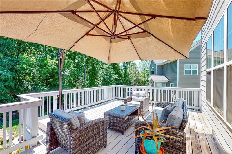 Property image 3 at 3819 Blazeprince Drive, Charlotte, NC 28215