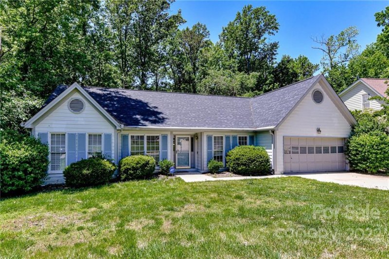 Property image 2 at 10141 Crayton Drive, Charlotte, NC 28269