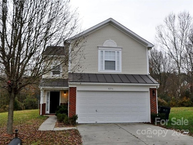 8236 Thornhaven Court