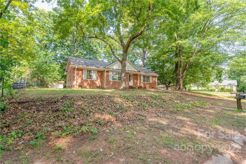 Property image 4 at 7021 Reddman Road, Charlotte, NC 28212