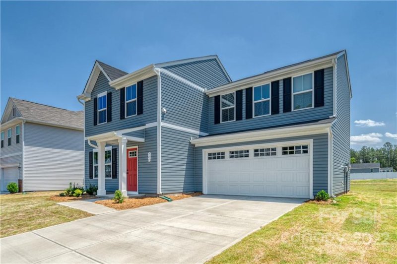 Property image 3 at 704 Pointe Andrews Drive, Concord, NC 28025