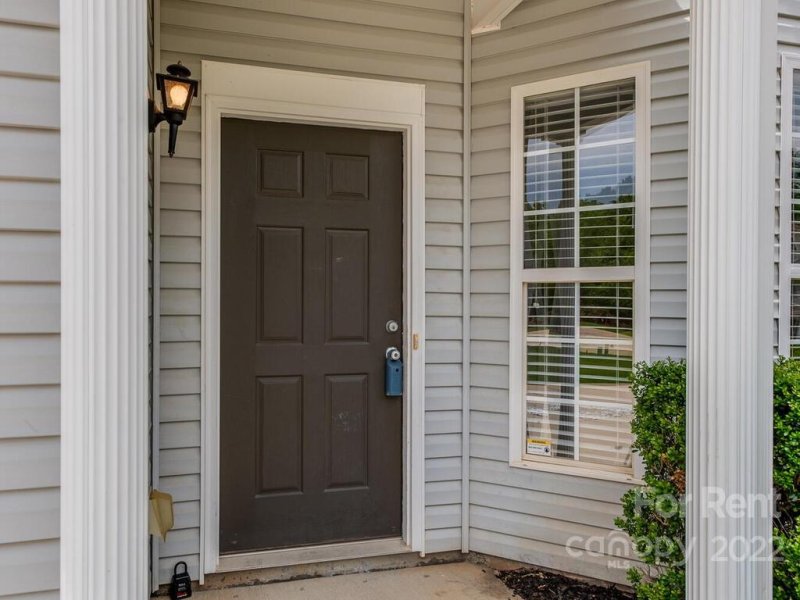 Property image 2 at 211 Makayla Court, Fort Mill, SC 29715