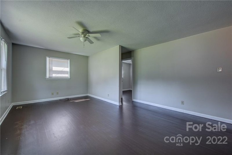 Property image 3 at 209 Point Circle, Belmont, NC 28012