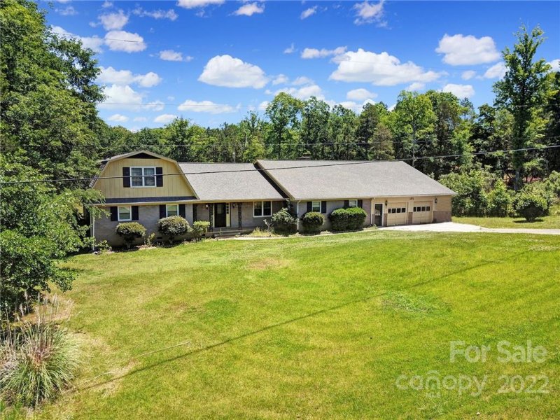 Property image 2 at 1010 Belmar Lane, Rock Hill, SC 29732
