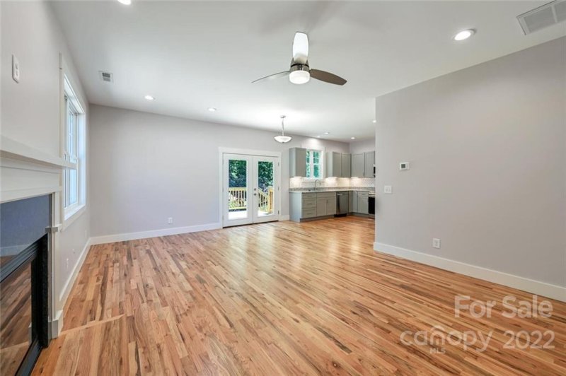 Property image 4 at 21 Loblolly Lane, Asheville, NC 28803