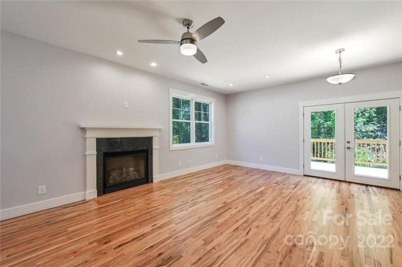 Property image 5 at 21 Loblolly Lane, Asheville, NC 28803