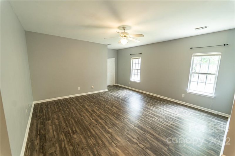 Property image 5 at 689 Continental Drive, Concord, NC 28025