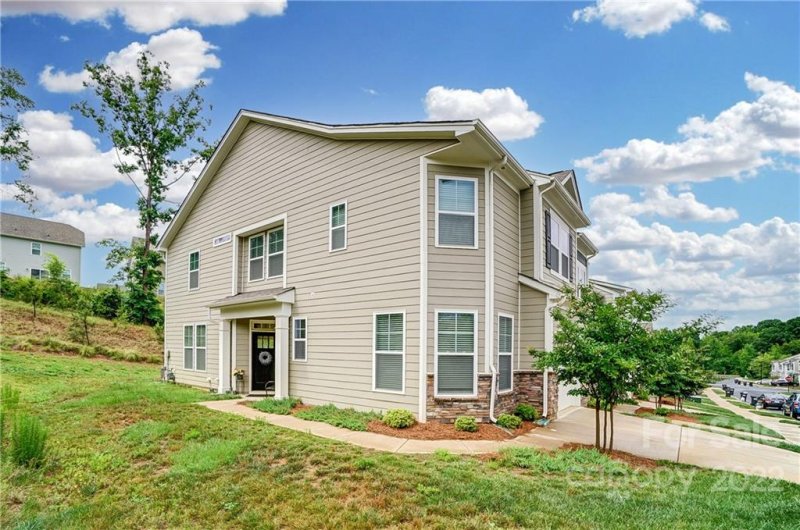 Property image 2 at 703 Little Bluestem Drive, Lake Wylie, SC 29710