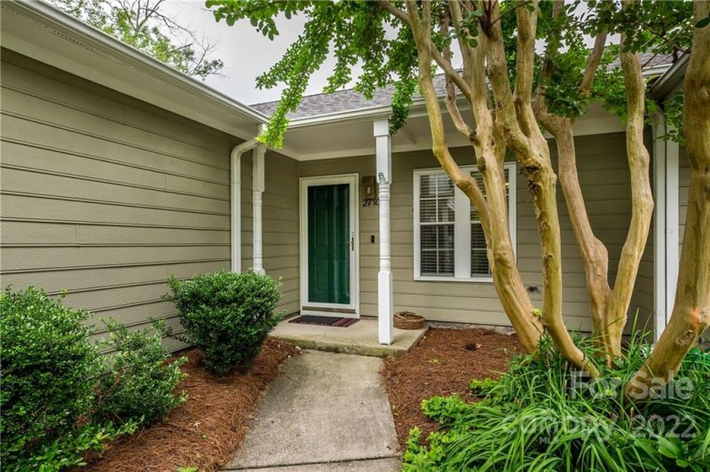 Property image 2 at 2710 New Hamlin Way, Charlotte, NC 28210