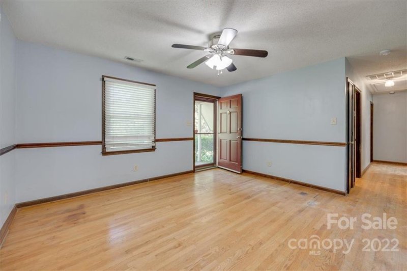 Property image 5 at 5909 Potter Road, Matthews, NC 28104