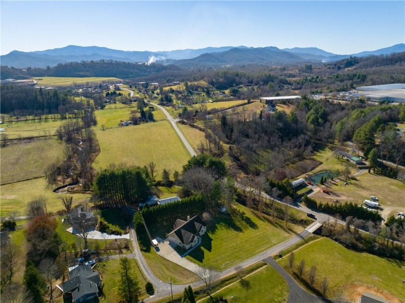 Property image 3 at 62 Vision Road, Canton, NC 28716