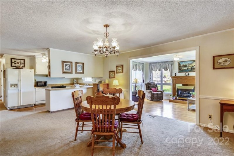 Property image 4 at 421 Ashebrook Park Road, Dallas, NC 28034