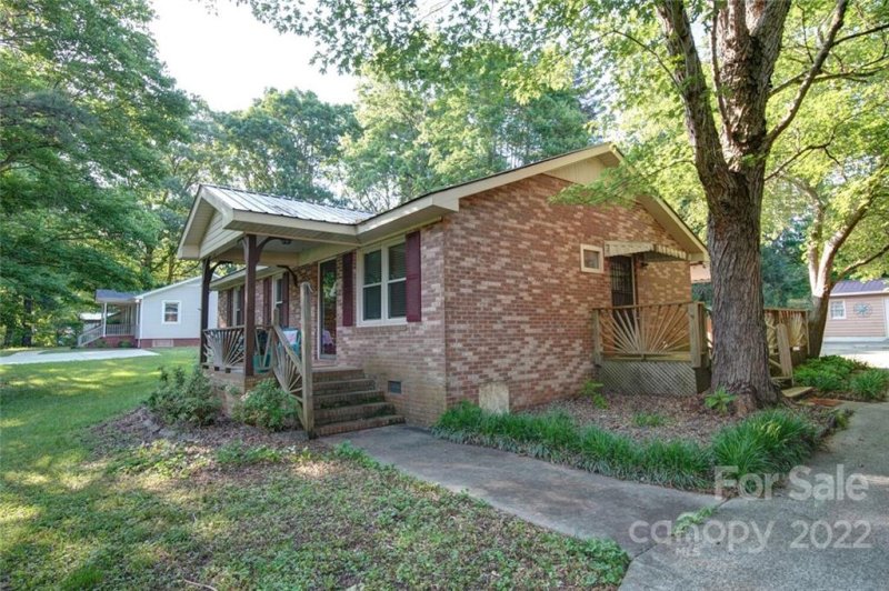 Property image 2 at 2810 Mclendon Road, Matthews, NC 28104