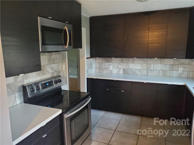 Property image 4 at 402 Lincoln Road, York, SC 29745
