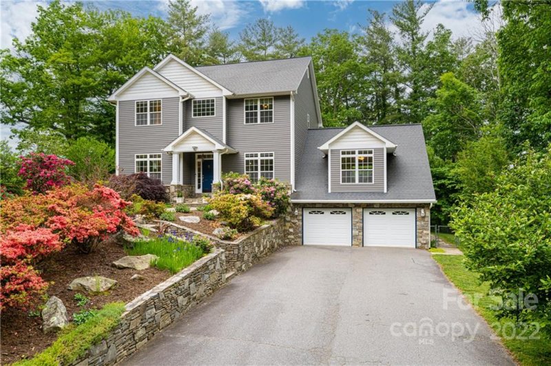 Property image 4 at 116 Sunny Ridge Drive, Asheville, NC 28804