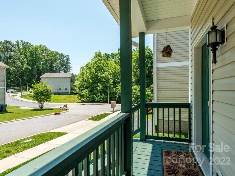 Property image 5 at 4 Willow Shade Drive, Asheville, NC 28806