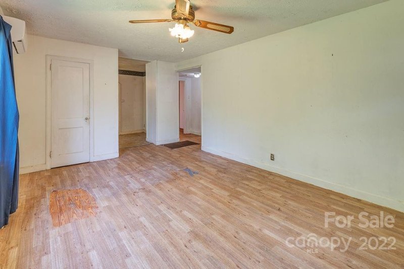 Property image 4 at 290 Hillside Street, Asheville, NC 28801