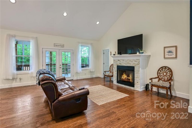 Property image 5 at 161 Snooks Path, Mars Hill, NC 28754