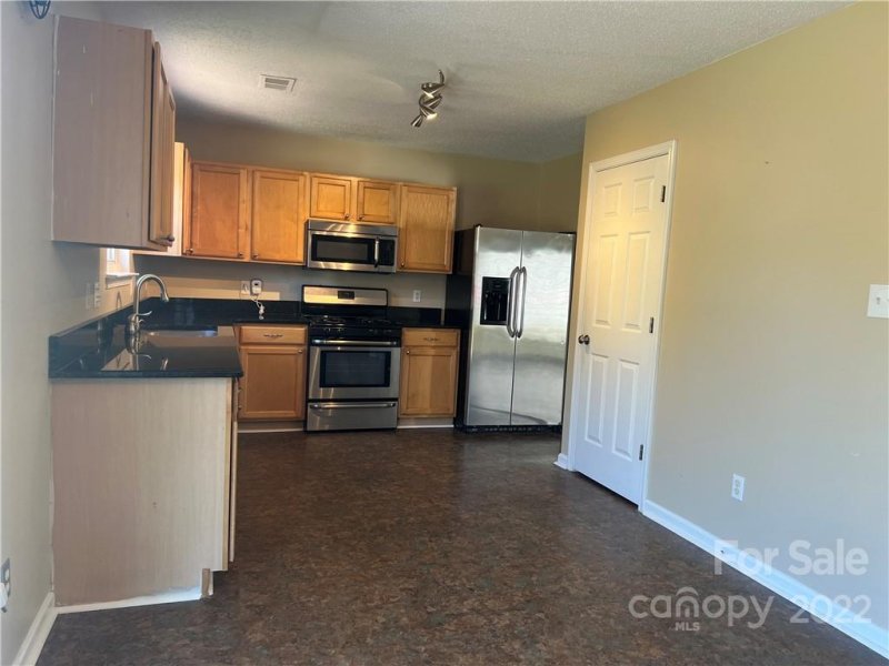 Property image 2 at 12127 Chantress Lane, Charlotte, NC 28215