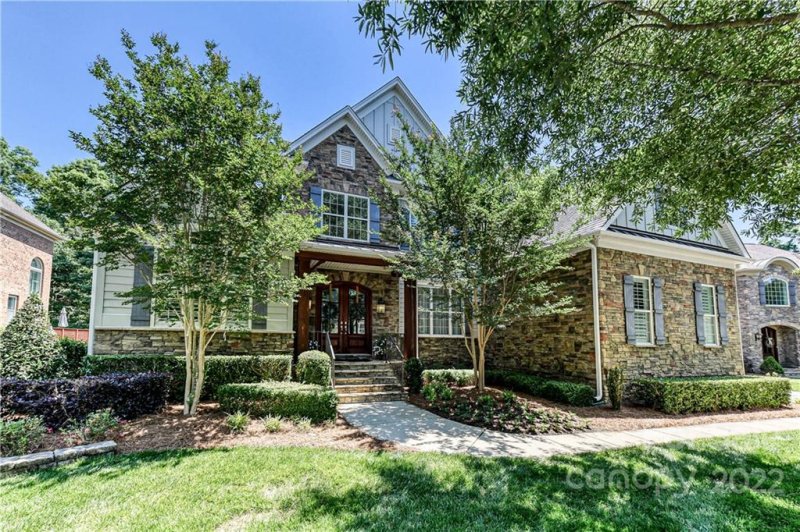 5739 Copperleaf Commons Court