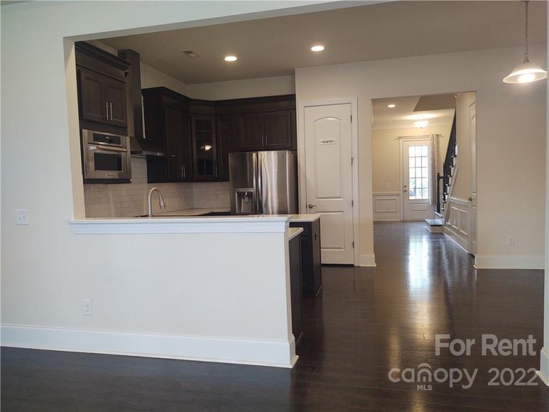 Property image 4 at 10707 Campbell Commons Way, Charlotte, NC 28277