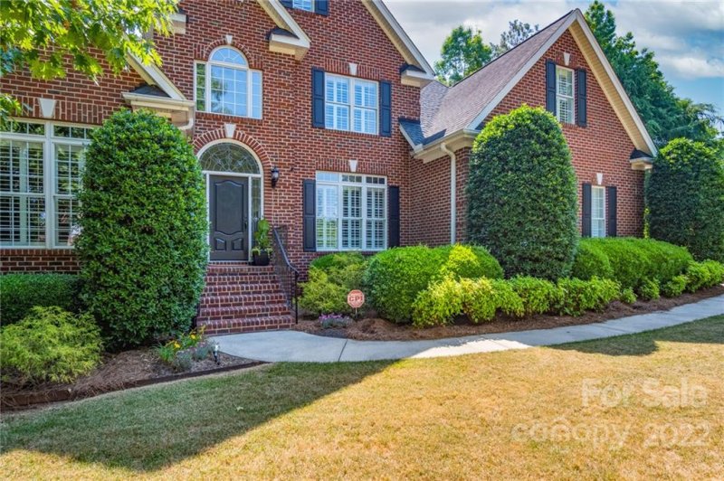 Property image 2 at 2900 Sliding Rock Trail, Fort Mill, SC 29708