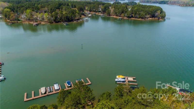 Property image 2 at 2581 Penngate Drive, Sherrills Ford, NC 28673