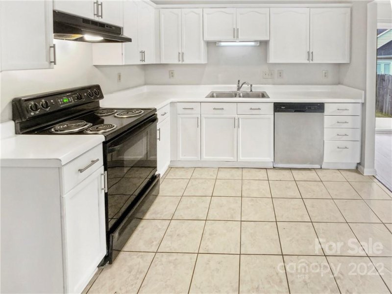 Property image 2 at 9637 Kenneth Glenn Drive, Charlotte, NC 28213