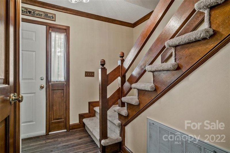 Property image 5 at 300 Pine Creek Drive, Charlotte, NC 28270