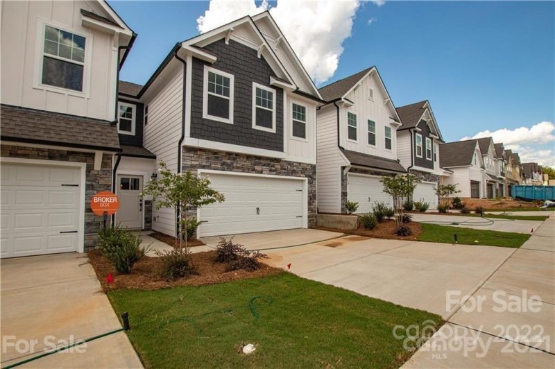 7061 Duncan Acres Drive