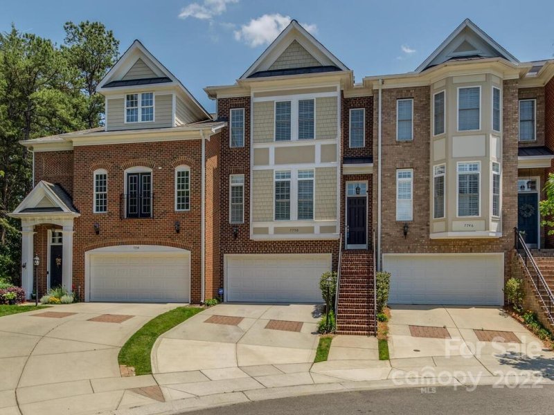 Property image 2 at 7750 Springs Village Lane, Charlotte, NC 28226