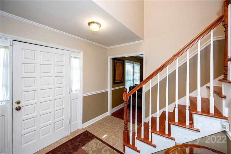 Property image 4 at 417 Beverly Circle, Charlotte, NC 28270