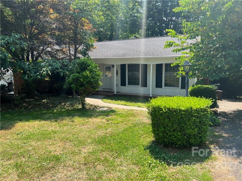 Property image 2 at 1511 Anthony Drive, Gastonia, NC 28052