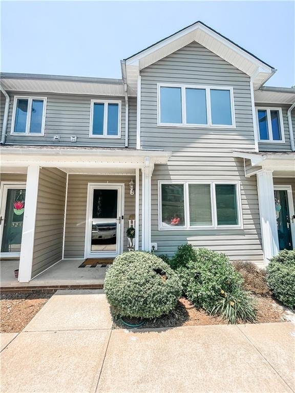 3239 White Oak Court