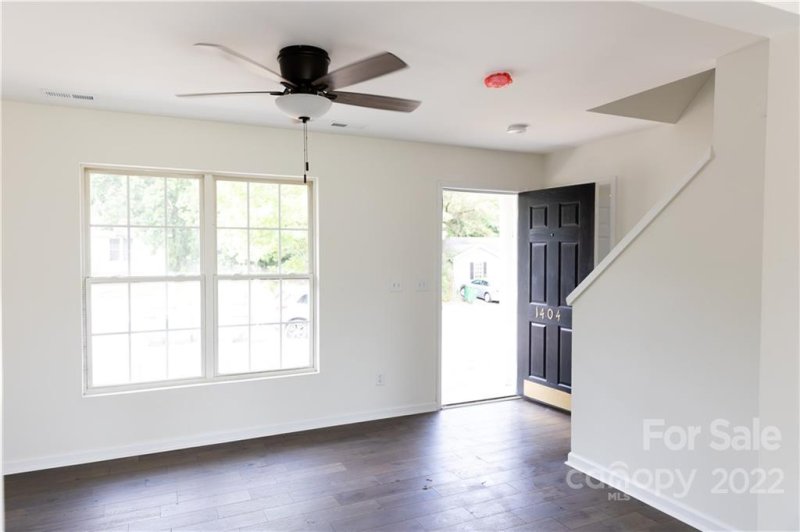 Property image 4 at 1404 Fontana Avenue, Charlotte, NC 28206
