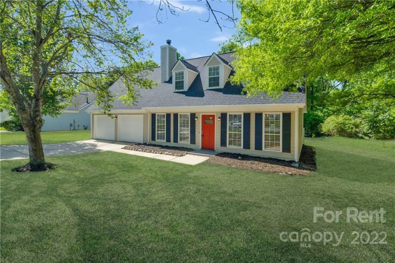 Property image 3 at 8627 Brookstead Drive, Charlotte, NC 28215
