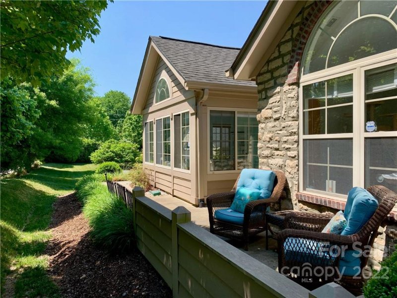 Property image 4 at 96 Mountain Meadow Circle, Weaverville, NC 28787