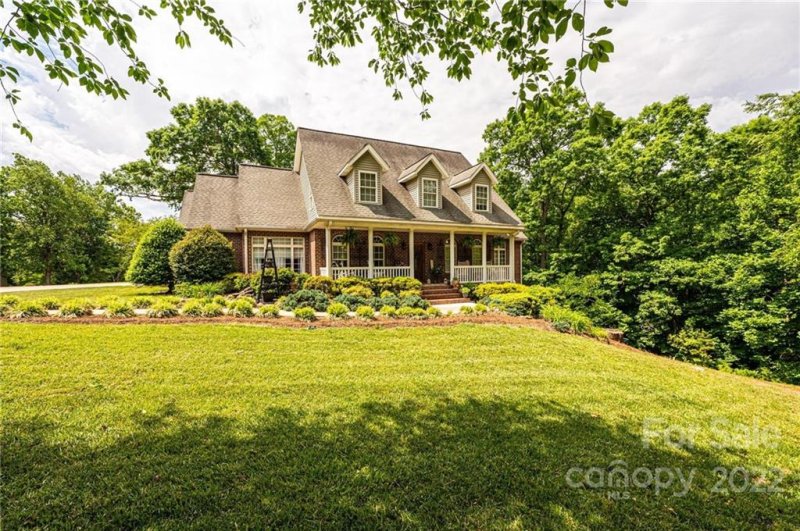 Property image 2 at 121 Lake Forest Drive, Taylorsville, NC 28681